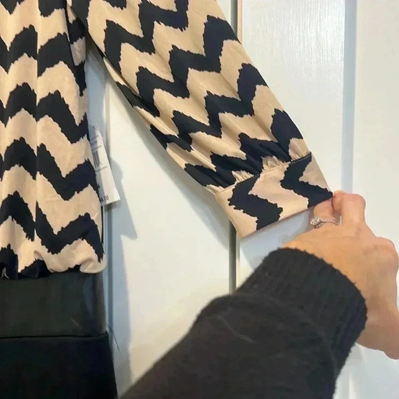 Luxology black and tan dress size 4. In perfect condition! NWT! - Picture 4 of 11